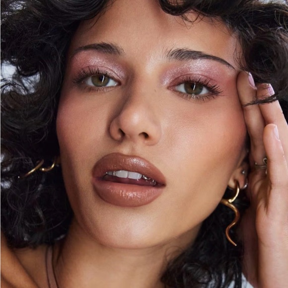 HALF MAGIC Glitterpuck Pressed Fairy Dust For Eyes, Face & Body-Dopamine Sparkle - Picture 4 of 8